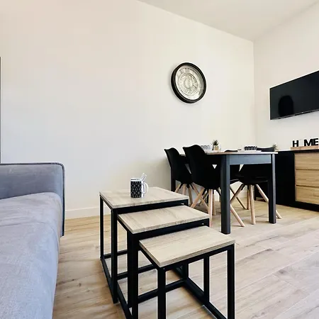 Renove Et Idealement Situe Dans Le Centre Des Sables Dolonne 2 Pers Διαμέρισμα *